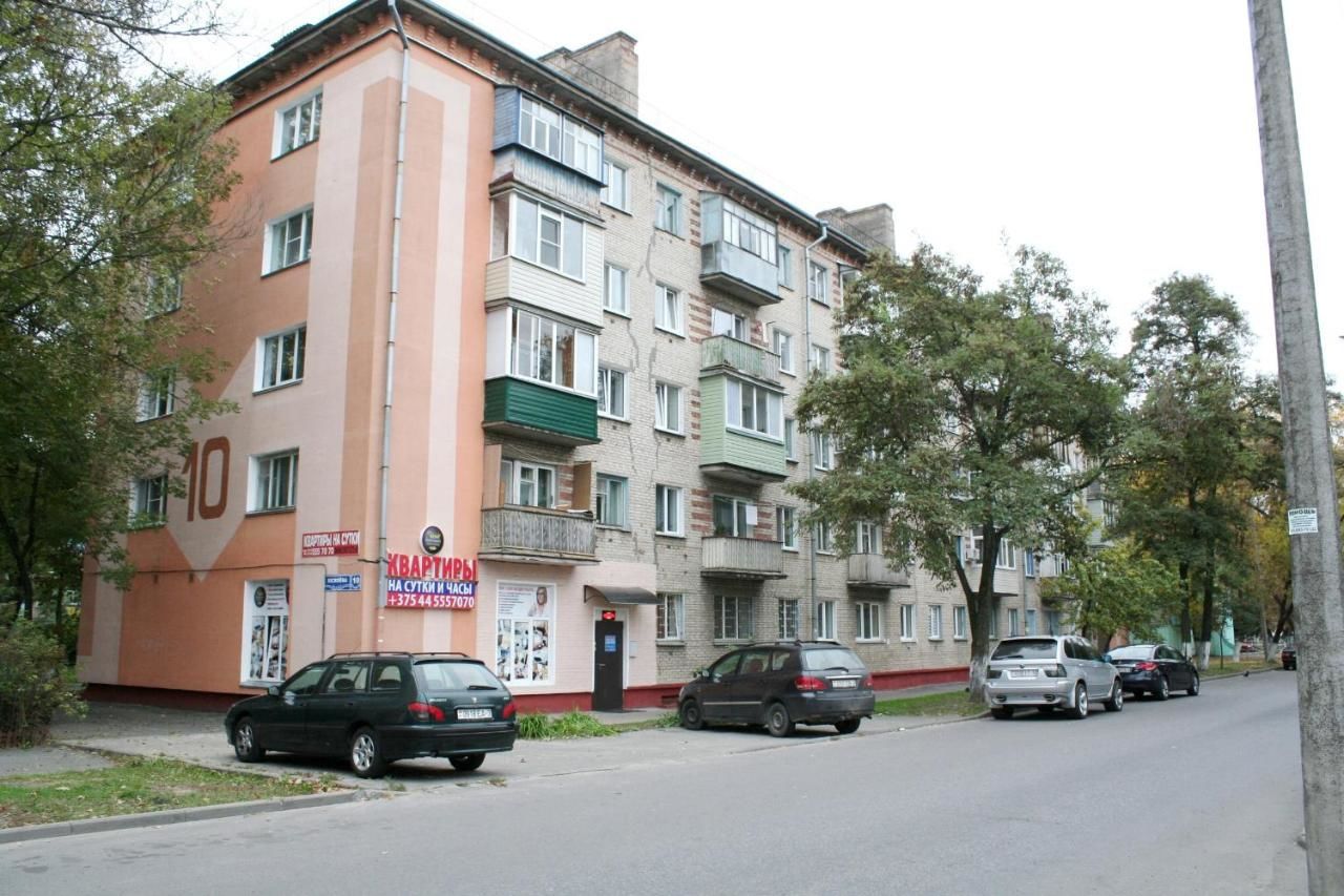 Апартаменты Двухкомнатные апартаменты возле вокзала Киселева 10 Гомель-15